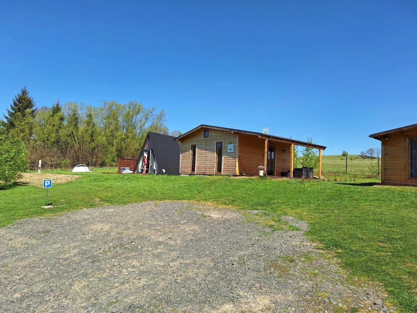 Camping, Zabierz Wlasny Namiot Kameralne Pole Namiotowe Z Basenem Kinem Plenerowym Miejscem Na Ognisko I Placem Zabaw Zywe Zwierzeta Agroturystyka Ґебултув Екстер'єр фото