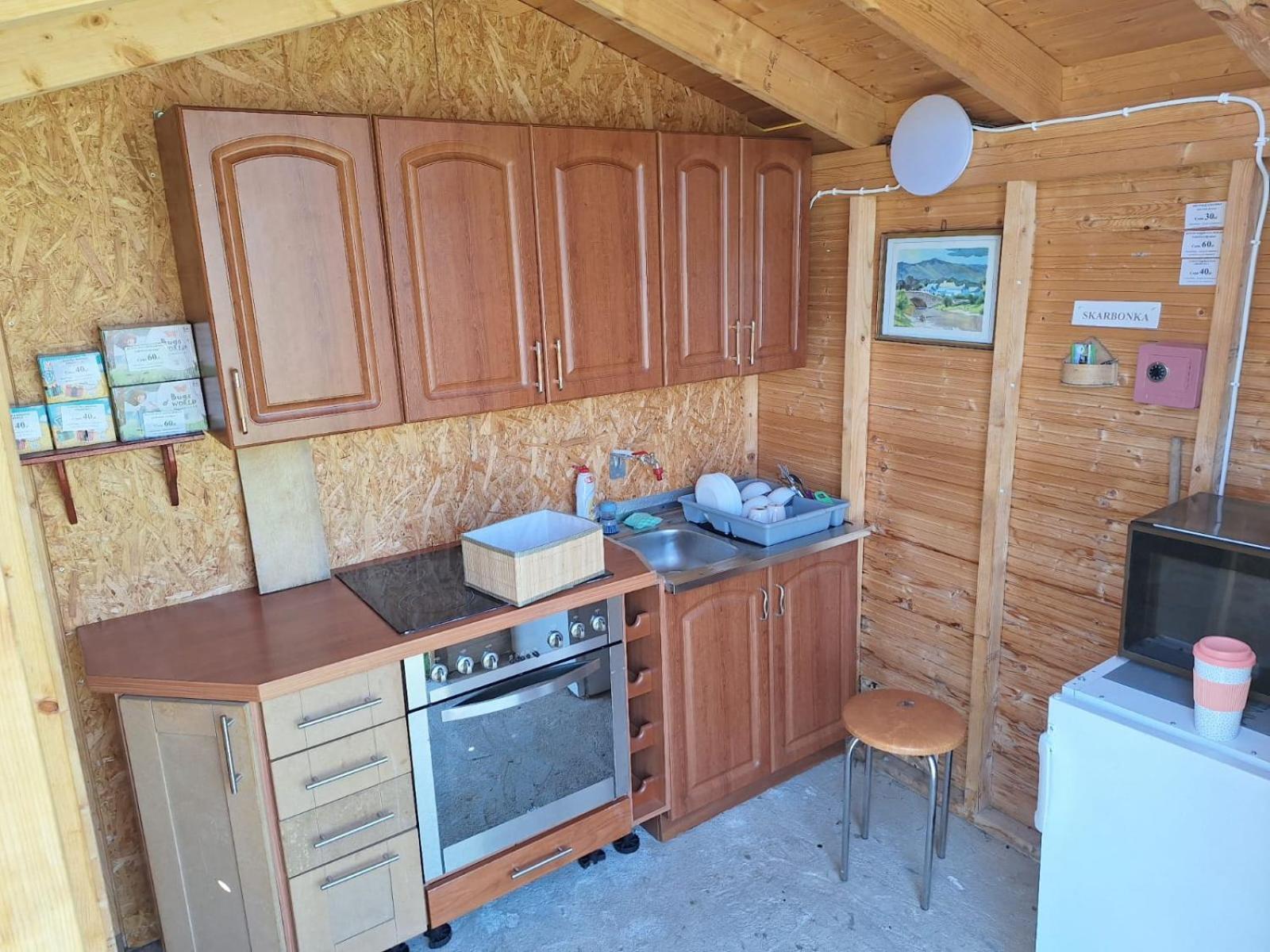 Camping, Zabierz Wlasny Namiot Kameralne Pole Namiotowe Z Basenem Kinem Plenerowym Miejscem Na Ognisko I Placem Zabaw Zywe Zwierzeta Agroturystyka Ґебултув Екстер'єр фото